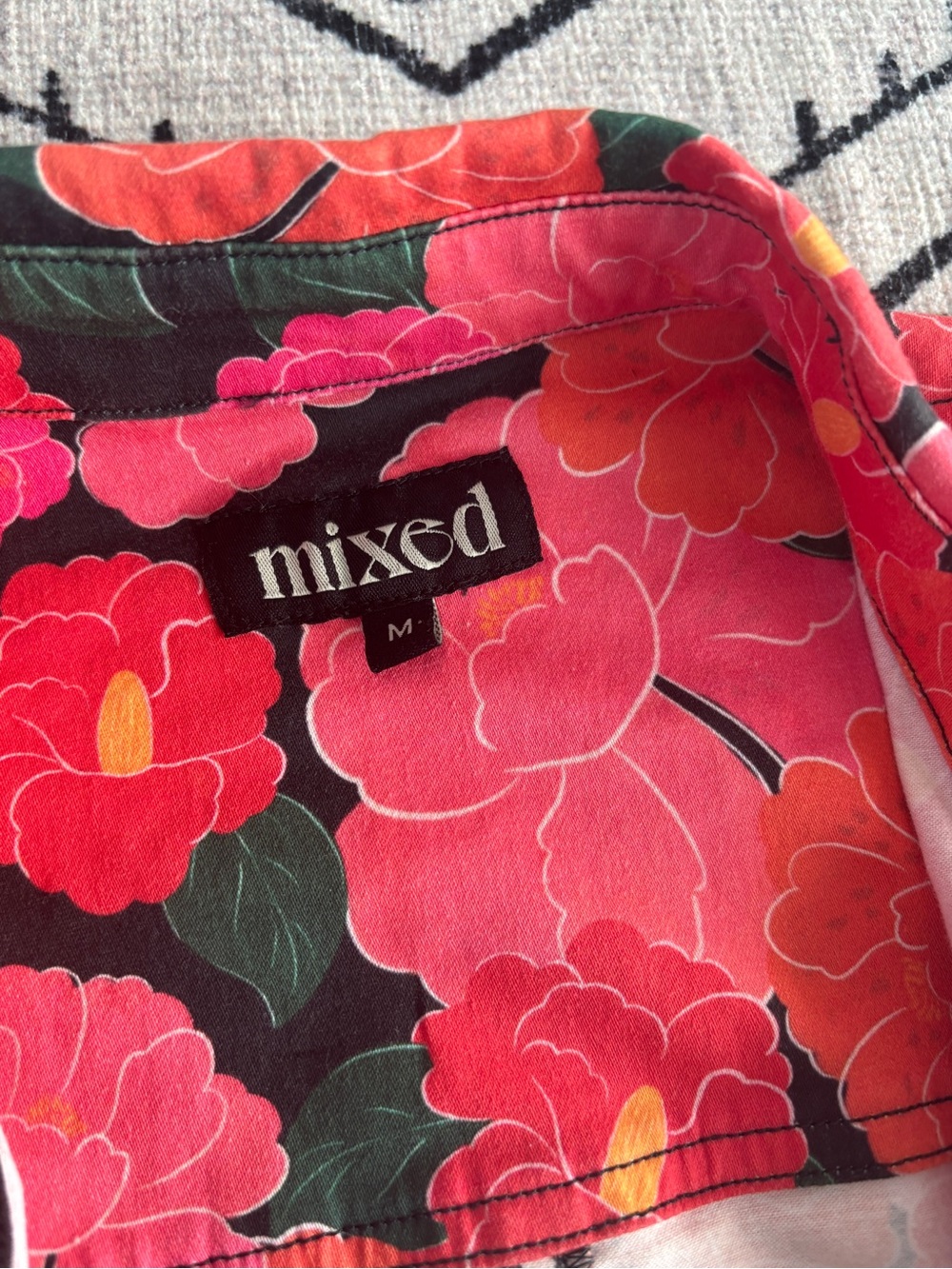 $228 Mixed by Nasrin Colorful Floral Classic Jumpsuit in Ruby Size Medium - Picture 10 of 14
